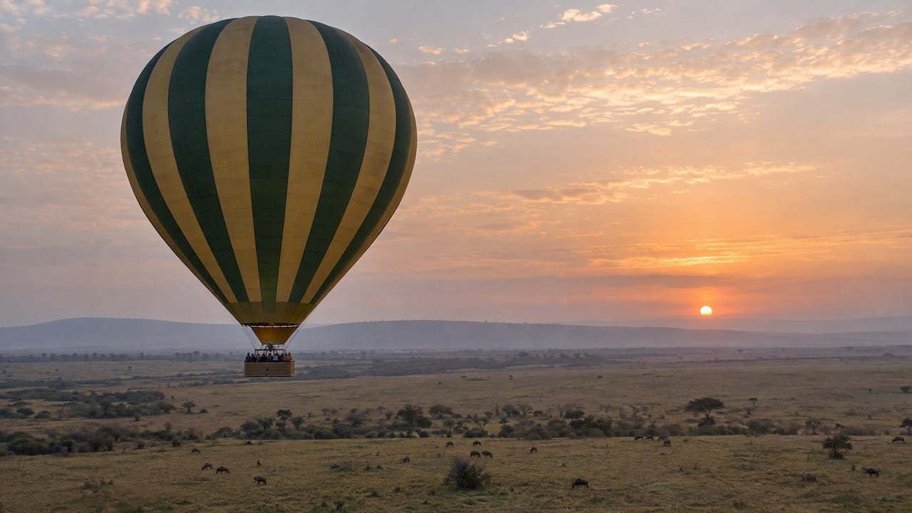 Mongolfiera che sorvola la savana del Masai Mara, mongolfiera Masai Mara