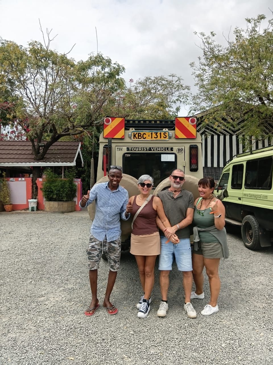 Minivan privato per transfer aeroporto Mombasa Watamu con autista professionale, transfer aeroporto mombasa watamu privato